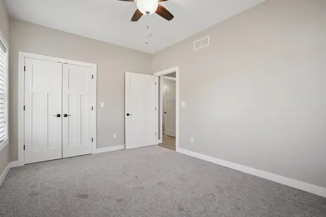 304 S Chestnut Edgewood IA 52042