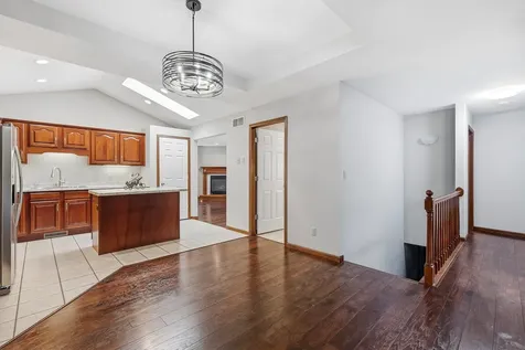 2205 Trenton Dubuque IA 52002