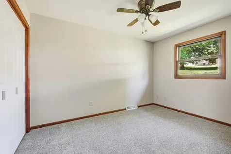 2205 Trenton Dubuque IA 52002
