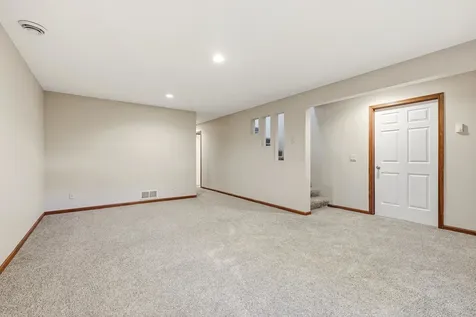2205 Trenton Dubuque IA 52002
