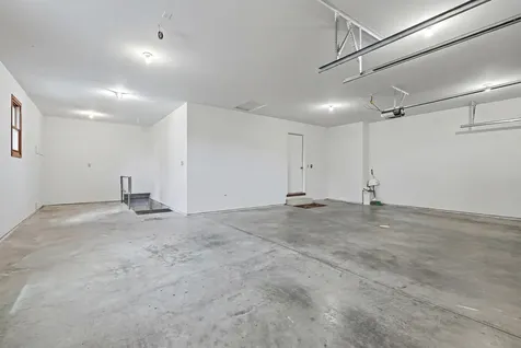 2205 Trenton Dubuque IA 52002