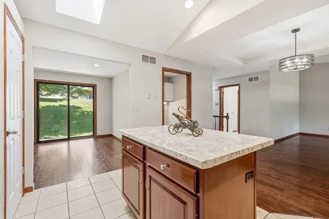 2205 Trenton Dubuque IA 52002
