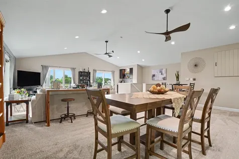 102 N Bluff Guttenberg IA 52052