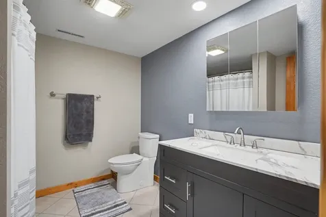 102 N Bluff Guttenberg IA 52052