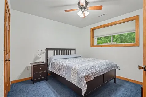 102 N Bluff Guttenberg IA 52052