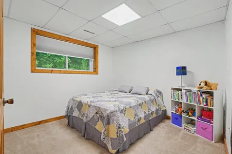 102 N Bluff Guttenberg IA 52052