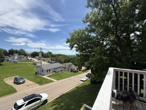 277 Quince Dubuque IA 52001