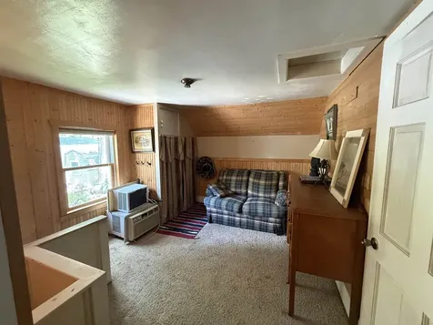 277 Quince Dubuque IA 52001