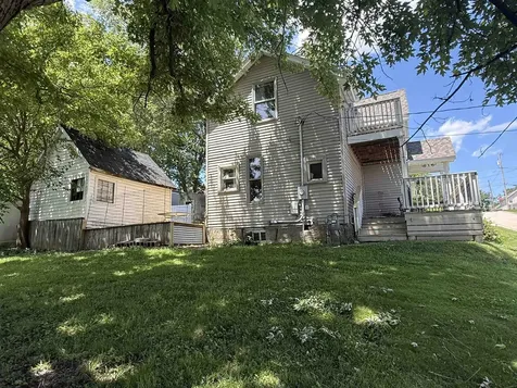 277 Quince Dubuque IA 52001
