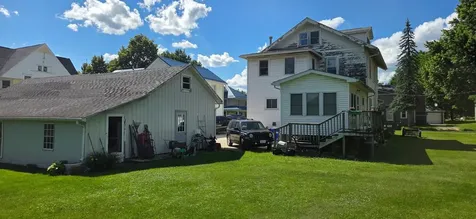 300 SE Chestnut Elkader IA 52043