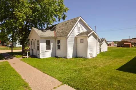 1109 Washington Bellevue IA 52031