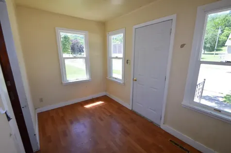 1109 Washington Bellevue IA 52031