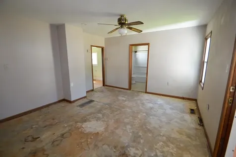 1109 Washington Bellevue IA 52031