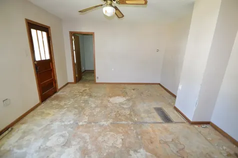 1109 Washington Bellevue IA 52031
