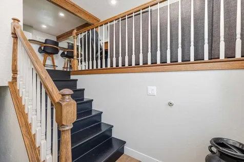 2786 Balboa Dubuque IA 52001