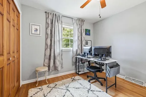 1150 Solon Dubuque IA 52001