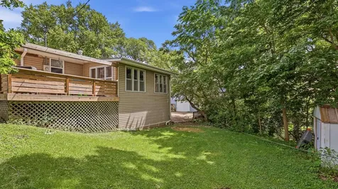 1150 Solon Dubuque IA 52001