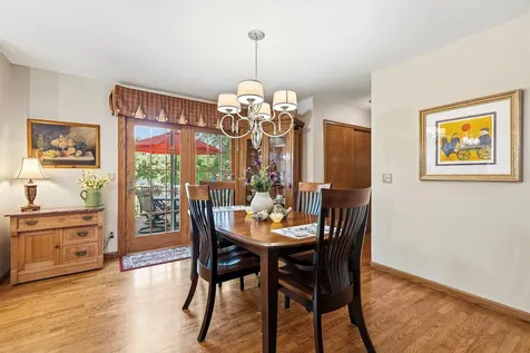 729 Brookview Dubuque IA 52003