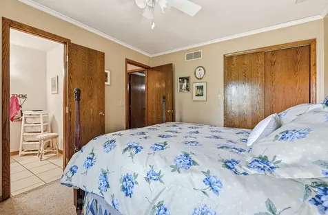 729 Brookview Dubuque IA 52003