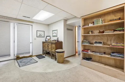 729 Brookview Dubuque IA 52003