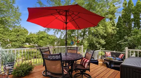 729 Brookview Dubuque IA 52003