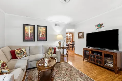729 Brookview Dubuque IA 52003