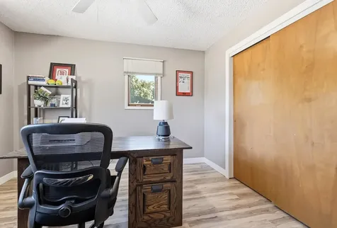 895 Berkley Dubuque IA 52001