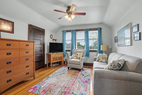 1230 Park Dubuque IA 52001-0000