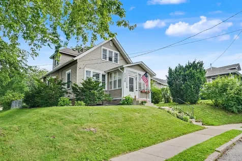 1230 Park Dubuque IA 52001-0000