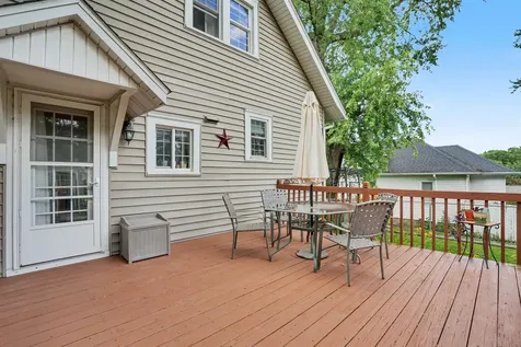 1230 Park Dubuque IA 52001-0000