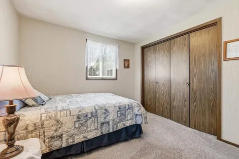813 SW 4th Cascade IA 52033