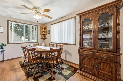 813 SW 4th Cascade IA 52033