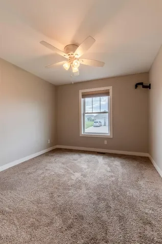 2619 Millstone Dubuque IA 52002
