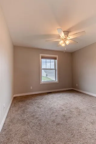 2619 Millstone Dubuque IA 52002