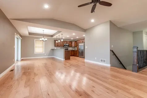 2619 Millstone Dubuque IA 52002