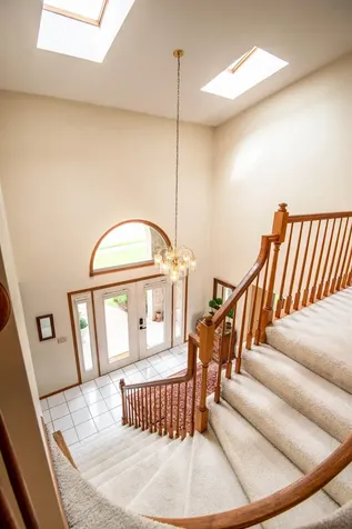 864 Carriage Hill Dubuque IA 52003