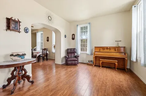 1209 Vernon Dubuque IA 52001