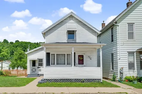 1223 Rhomberg Dubuque IA 52001