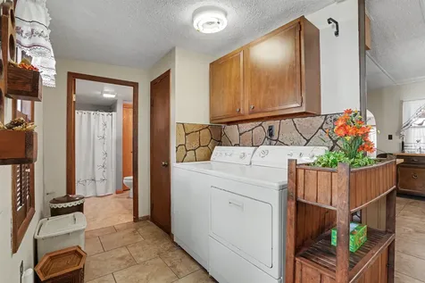1223 Rhomberg Dubuque IA 52001
