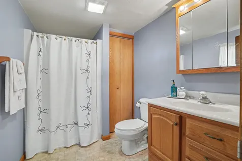 1223 Rhomberg Dubuque IA 52001