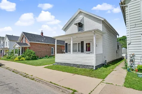 1223 Rhomberg Dubuque IA 52001