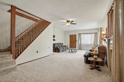 1223 Rhomberg Dubuque IA 52001