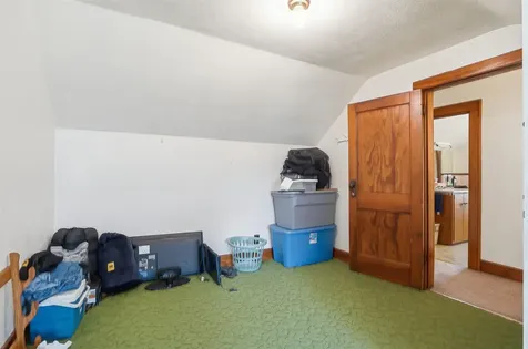 910 SW Carter Elkader IA 52043