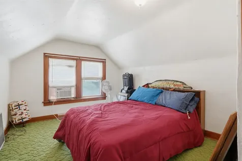 910 SW Carter Elkader IA 52043