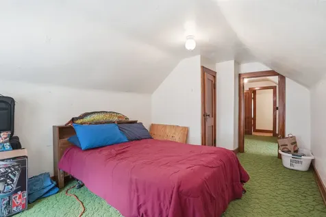 910 SW Carter Elkader IA 52043