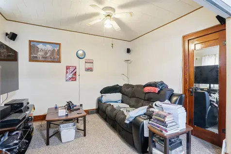 910 SW Carter Elkader IA 52043
