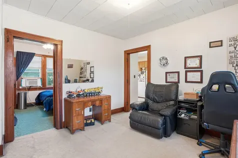 910 SW Carter Elkader IA 52043