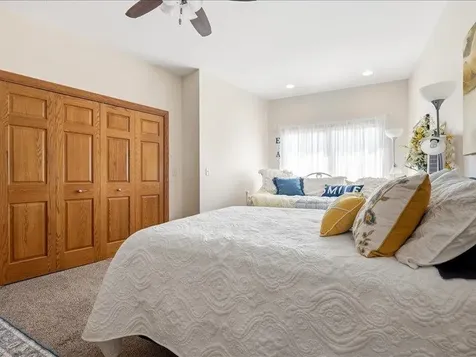 2205 N Riverview Bellevue IA 52031