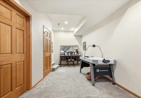 2205 N Riverview Bellevue IA 52031