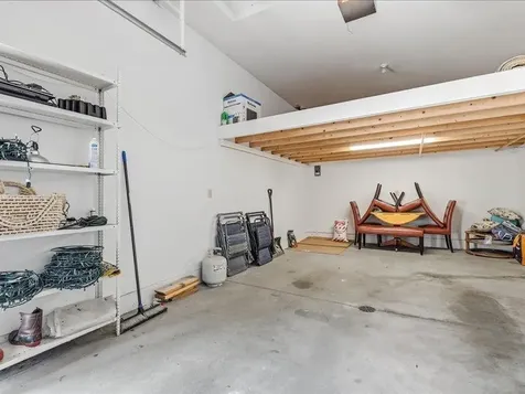 2205 N Riverview Bellevue IA 52031